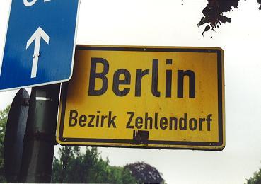 Datei:Berlin Ortstafel.jpg