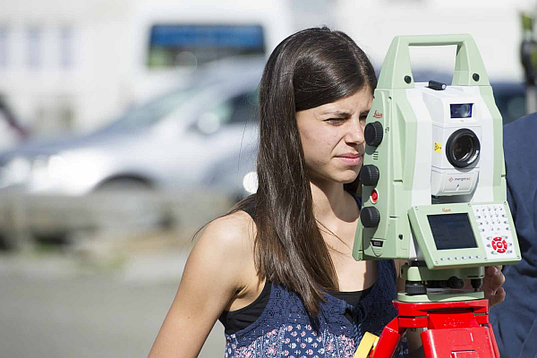 Datei:GEOSchoolDay 003.png